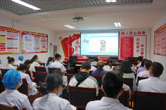 臨滄市中醫(yī)醫(yī)院舉行第四個(gè)中國醫(yī)師節(jié)慶?；顒?dòng)
